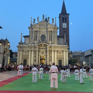 VIDEO. Estate a Busto: il giovedì sera si accende di ritmo e arti marziali VIDEO. Estate a Busto: il giovedì sera si accende di ritmo e arti marziali
