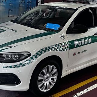 Nella foto una delle auto in dotazione al comando della Polizia locale di Rho