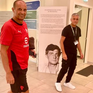 Max Allegri all'arrivo oggi al Centro Polispecialistico Beccaria di Varese accompagnato da Stefano Bettinelli