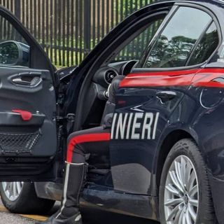 In casa aveva un piccolo market della droga: 45enne in manette a Lavena Ponte Tresa