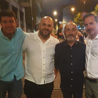 Da sinistra: il vicesindaco Folegani, l'assessore Sabba, l'edicolante di Borsano De Luca, il consigliere comunale Geminiani