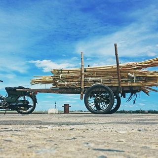 “L'e greu” - “È  pesante”