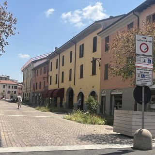 L'ingresso di via Cavallotti