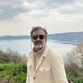 GIRO DEL MONDO IN TERRA BUSTOCCA E IN VALLE. Ibrahim Malla, fotografo internazionale che unisce Siria e Italia: «Grato a Silvia, senza di lei non sarei dove sono»