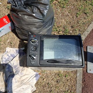 Rifiuti in via Rimembranze