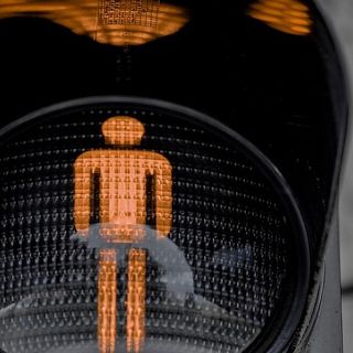 A Gallarate torna il “Nonno Vigile”: aperto il bando per l’anno scolastico 2025/2026