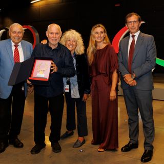 Malpensa, Steve McCurry riceve la “ghirlanda d’onore Ficts”