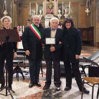 A Olgiate candidature aperte fino al 15 ottobre per “Cardo d’Oro” e Cittadinanza Onoraria A Olgiate candidature aperte fino al 15 ottobre per “Cardo d’Oro” e Cittadinanza Onoraria