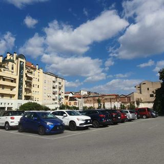 Busto, parcheggio di San Michele ancora gratuito. Le strisce blu possono aspettare