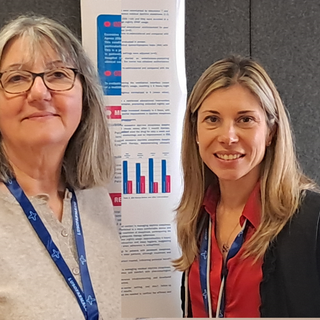 Da sinistra la dottoressa Simona Vernocchi e la dottoressa Samuela Cattaneo Da sinistra la dottoressa Simona Vernocchi e la dottoressa Samuela Cattaneo