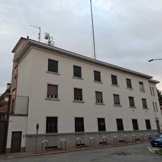 La ex caserma dei Carabinieri in piazza XXV Aprile