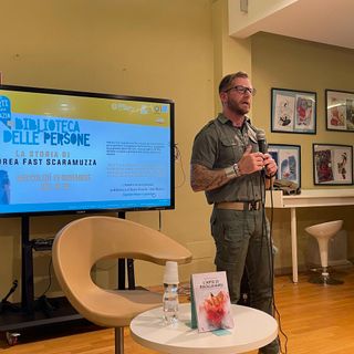 VIDEO. La vita straordinaria di Andrea emoziona Busto. E diventa un abbraccio dedicato anche a mamma Patrizia