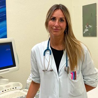 Hiv, dati stabili ma diagnosi ancora tardive: «Serve più prevenzione e consapevolezza»