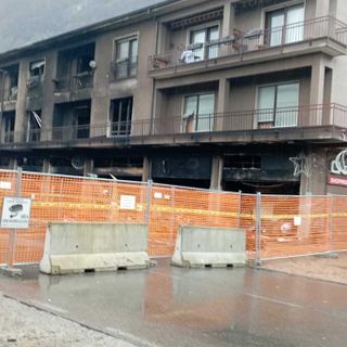 Riaperta la Sp32 a Laveno dopo l'incendio di fine novembre