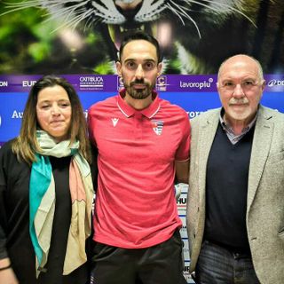 VIDEO. Presentato mister Francesco Bolzoni, il nuovo «alchimista coraggioso» della Pro Patria