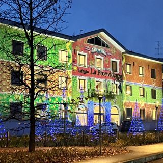 Viaggio di Natale 2.0, Provvidenza si apre alla città