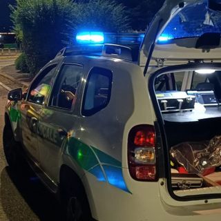 Controlli serali della polizia locale di Cocquio Trevisago (foto d'archivio)
