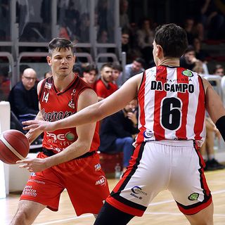 I Knights aprono l'anno infilzando Vicenza