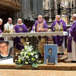 La concelebrazione in San Giovanni, nel riquadro, oltre che nella foto alla base dell altare, don Isidoro Meschi