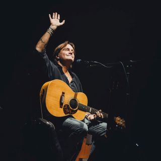 Cristiano De André in concerto a Busto.  Biglietti anche allo sportello di Agesp Energia