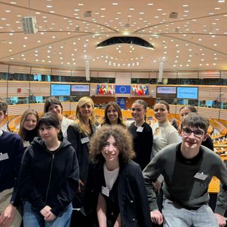 Studenti bustocchi a Bruxelles. Tovaglieri: «Confronto con i giovani fondamentale per costruire un’Europa più forte»