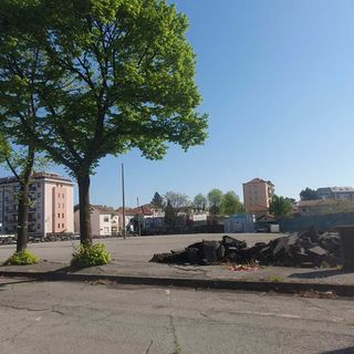 Il cantiere di piazza mercato attualmente fermo