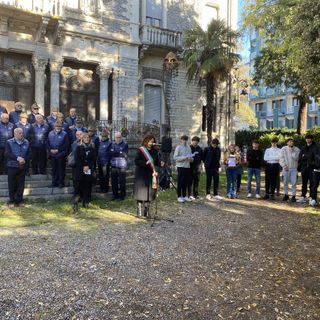 Il 4 Novembre a Busto: la Memoria mette radici nel Giardino della Riconoscenza
