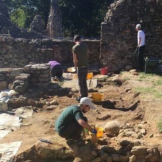 Il medioevo europeo si svela a Castelseprio. Il 7 e 14 settembre due visite guidate al sito archeologico a cantiere aperto