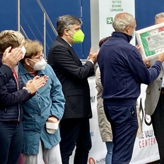 Alla memoria di Pietro Magistrelli: lo scambio di doni tra Anffas e “Binda” alla Tre Valli Varesine