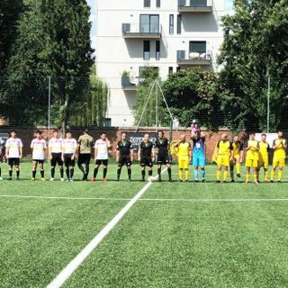 Le squadre schierate sul campo di San Crisostomo