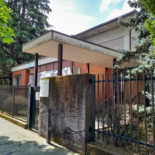 Le case di comunità saranno punti di riferimento per vaccinarsi. Quella di Busto, in viale Stelvio, sarà operativa dopo i lavori di ristrutturazione (le attività si svolgono, oggi, in ospedale, padiglione Pozzi, foto sotto)