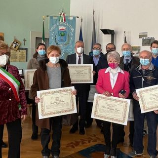 Cerro Maggiore premia i suoi benemeriti Cerro Maggiore premia i suoi benemeriti