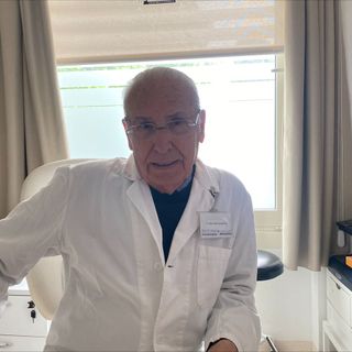 Il dottor Giuseppe Melcore e la grande passione per la radiologia a quasi 92 anni: «Per me il lavoro è sempre nuovo»