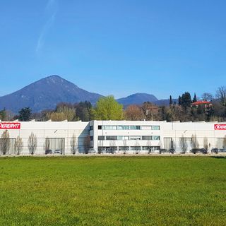 Lo stabilimento di Erba