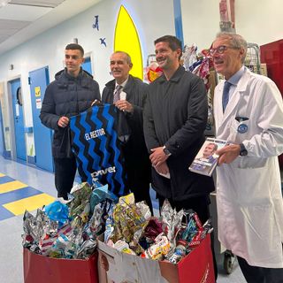 350 uova di pasqua all’ospedale dei bambini: la bella iniziativa di Liuc Mood «con il giusto tocco di Inter»