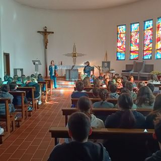 Alessandra Sonia Romano porta il violino della Shoah all’Ima Castellanza