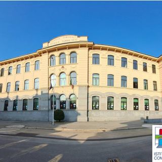 L’Ic “Nicolò Tommaseo” incontra lo scrittore Enrico Galiano il 20 ottobre al teatro Fratello Sole