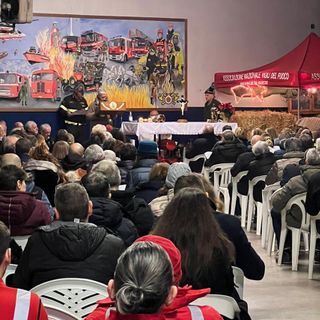 La messa di Natale dei vigili del fuoco come 30 anni fa