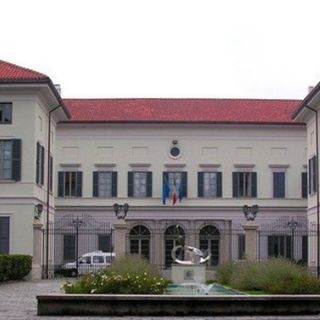 Castellanza, sotto con le asfaltature