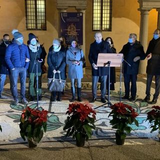 Busto conferma, ma riduce, le luminarie natalizie