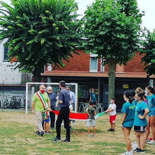 La visita del sindaco Gianni Montano. Sotto: alcuni momenti in oratorio