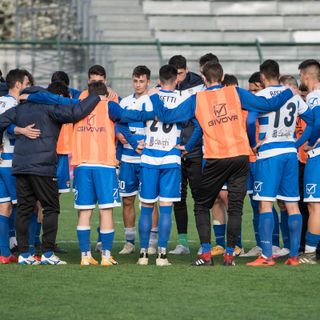 L'abbraccio dei tigrotti non può mai mancare (foto di Marco Giussani)