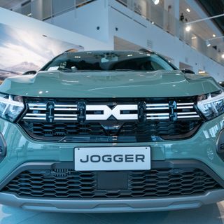 Dacia, un mondo che cresce. Chiedi un test drive a Paglini Store per esplorarlo