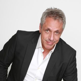 Max Pisu torna a teatro (anche a Legnano) con tre spettacoli