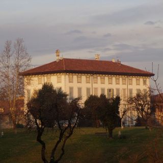 Cassano Magnago: villa Oliva centro vaccinale, contro l’influenza