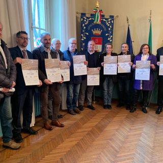 VIDEO Tre serate per Aias con musica e teatro