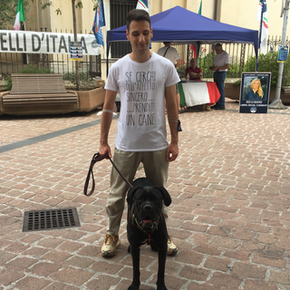 Alex Grassi ha 22 anni, eccolo con la sua Mia. Sotto Selene Paganini