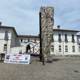 VIDEO. Emozioni ad alta quota nel centro di Busto