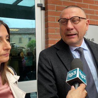 L'avvocato Enrico Milani, difensore di Maja con la collega Sabrina Lamera