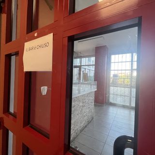 Il bar dell'ospedale a Busto resta chiuso in attesa della gara
